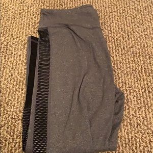 High rise yoga capris